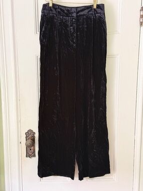 LOFT Peyton Trouser, Curvy Fit - Black Crushed Velvet (NWOT)